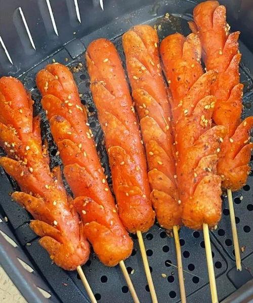 路边摊淀粉肠爆料视频,路边摊美食背后的秘密