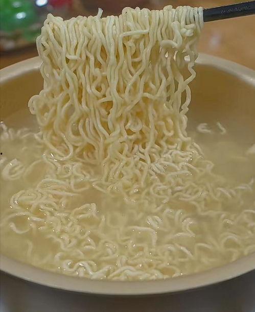 明星爆料煮泡面视频,煮泡面神技大揭秘  第3张