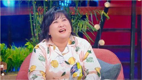 贾玲秋裤爆料是真的吗视频,贾玲秋裤爆料视频真实性揭秘