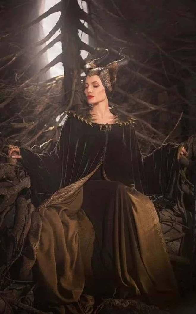 沉睡魔咒在线观看免费,揭开黑暗王后的神秘面纱